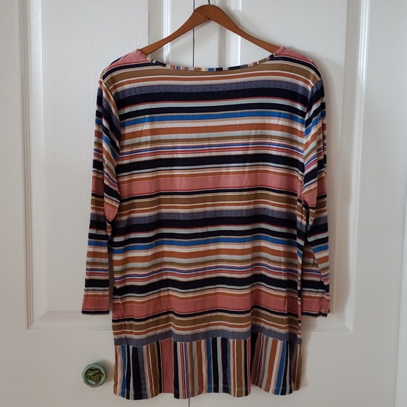 Stripey 3/4 sleeve top   5/$20🕸 - Picture 3 of 3